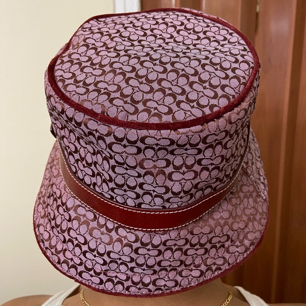 COACH BUCKET HAT